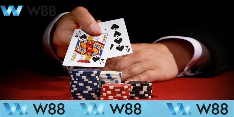 Cách Chơi Bài Poker Chi Tiết Cho Cược Thủ Tham Khảo Tại W88 3 Quy định thứ đánh trong Cách chơi bài Poker